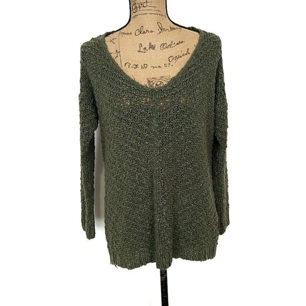 Astr the Label Womens sz S Sweater Green Open Ripped Back V Neck Pullover